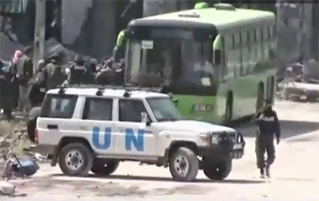 Cientos de rebeldes abandonan Homs, símbolo de la revuelta